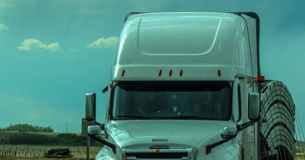 Сколько стоит перевозка груза по Европе: как считается цена LTL и FTL